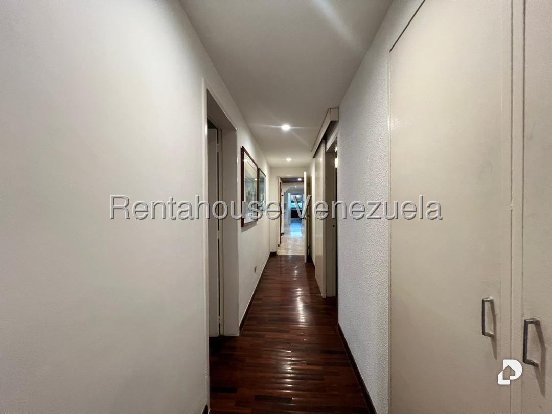 Apartamento en Colinas de Valle Arriba, Caracas – 28