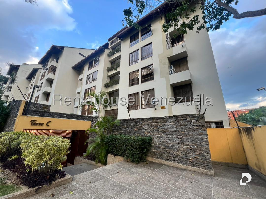 Apartamento en Colinas de Valle Arriba, Caracas – 1