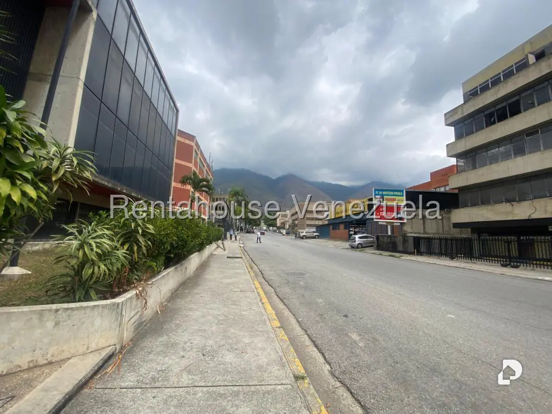 Oficina en La Urbina, Caracas