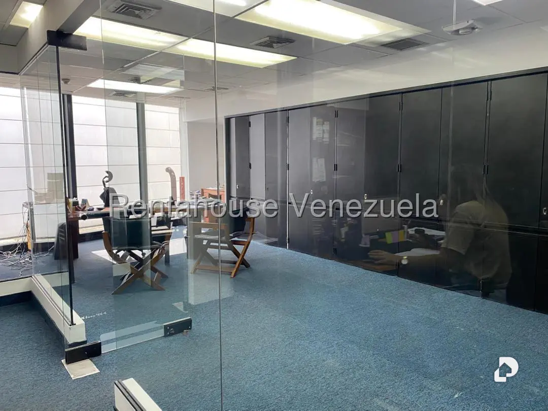 Oficina en La Urbina, Caracas