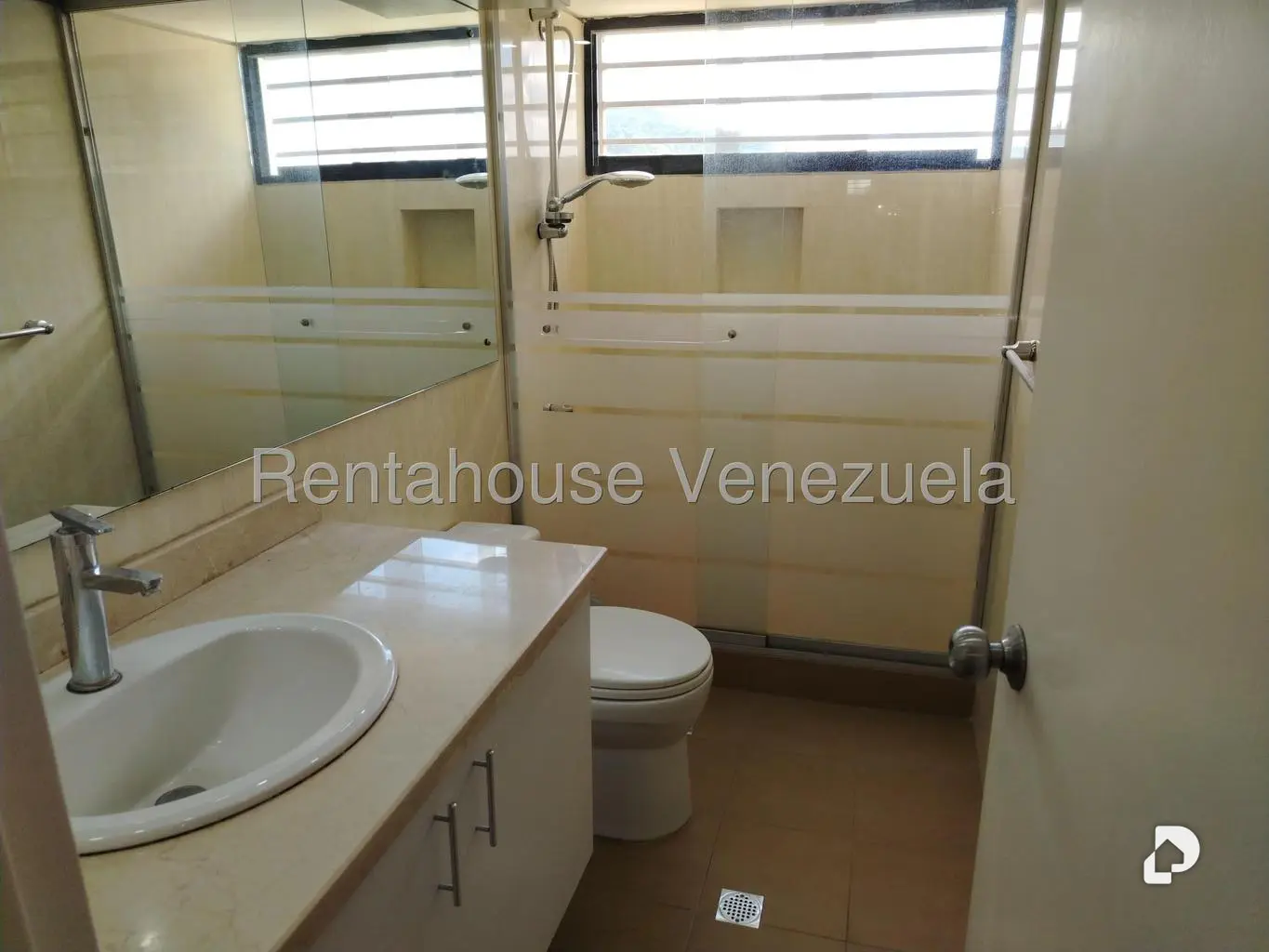 Apartamento en Santa Eduvigis, Caracas – 17