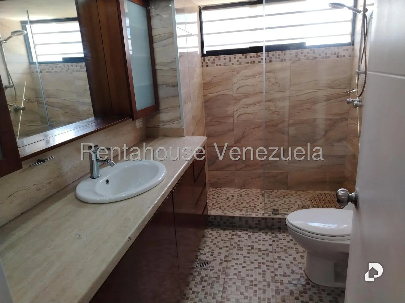 Apartamento en Santa Eduvigis, Caracas – 12