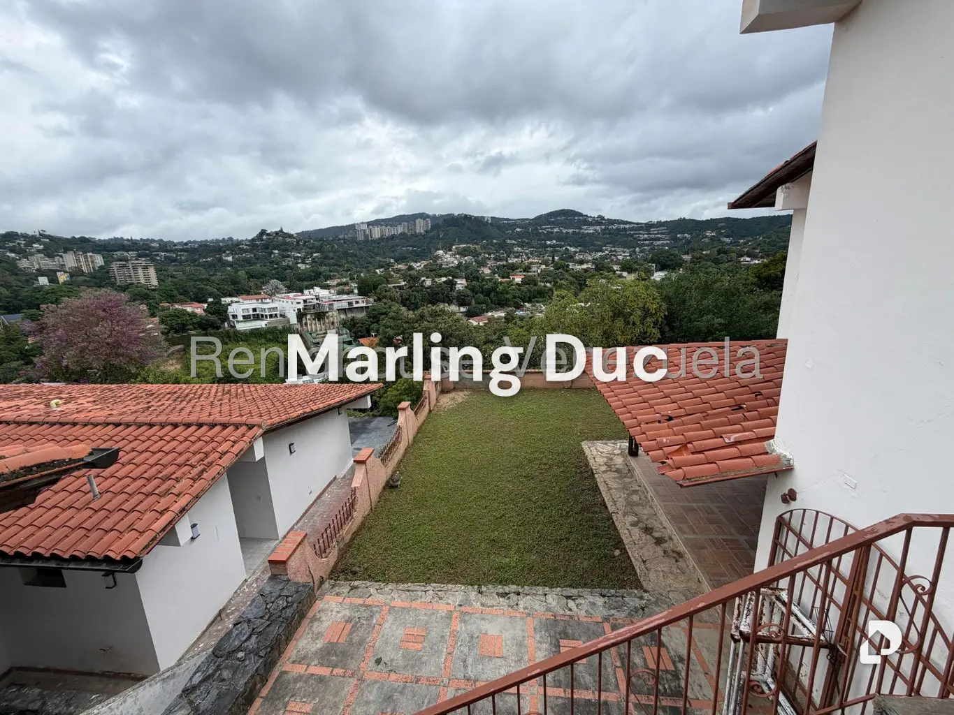 House in Prados del Este, Caracas – 25