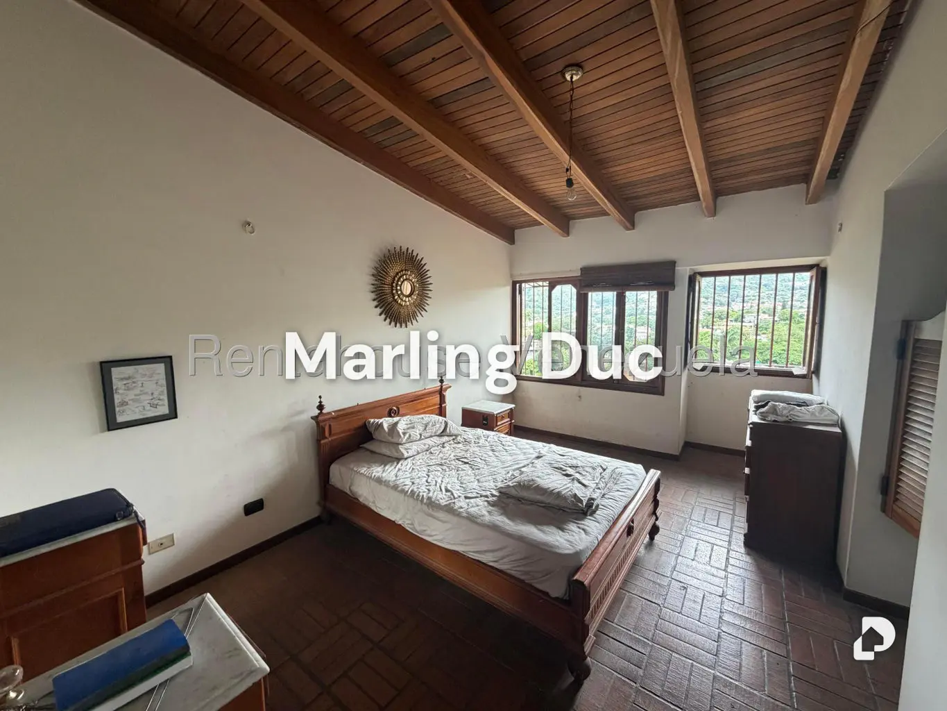 House in Prados del Este, Caracas – 11