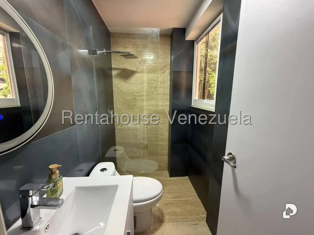 Apartamento en Chulavista, Caracas – 12