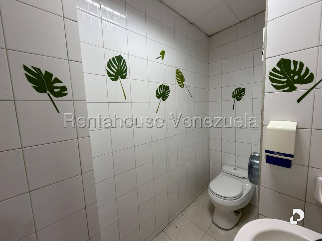 Oficina en El Rosal, Caracas – 11