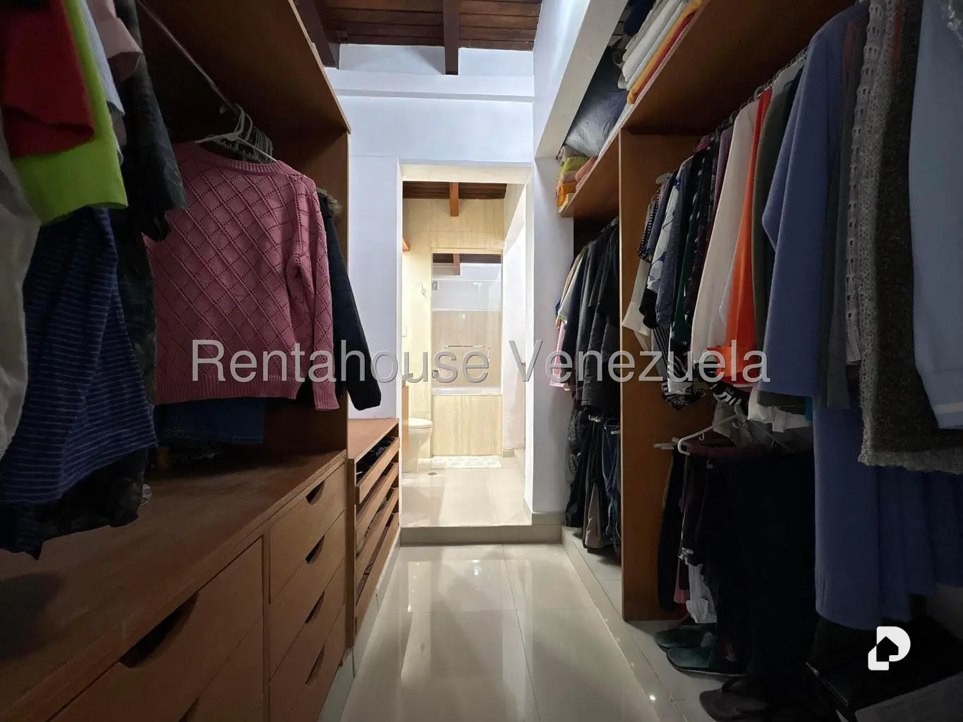 Apartamento en Terrazas de Santa Ines, Caracas – 23
