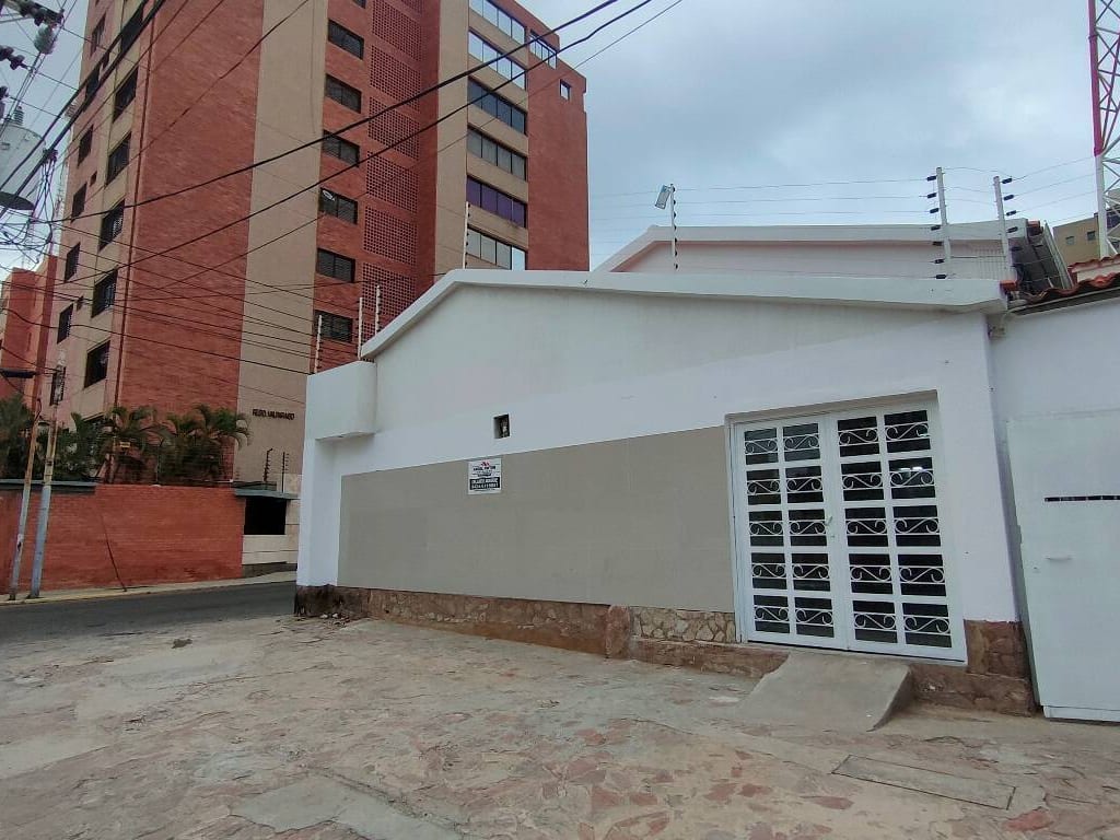 Local comercial en La Lago, Maracaibo - 1