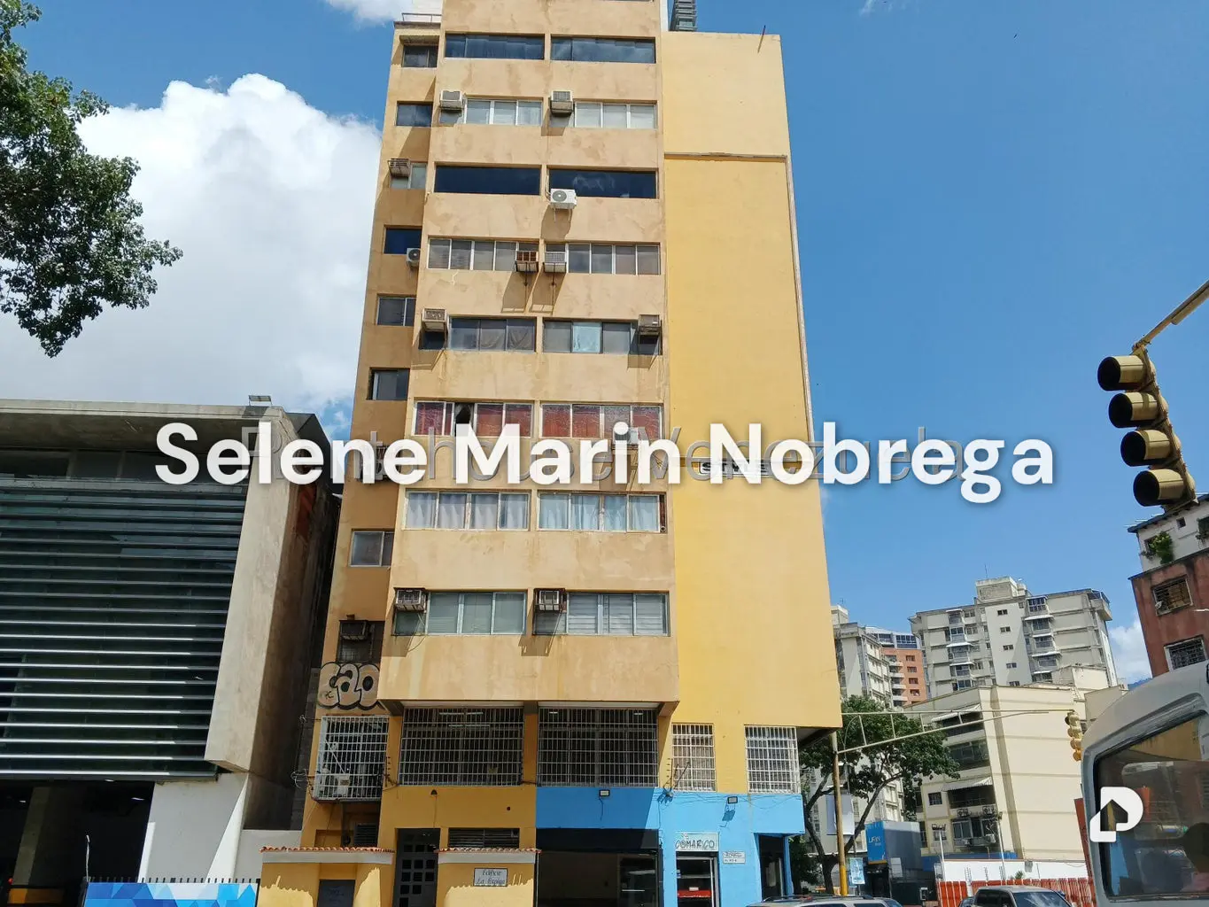 Oficina en Los Dos Caminos, Caracas – 1