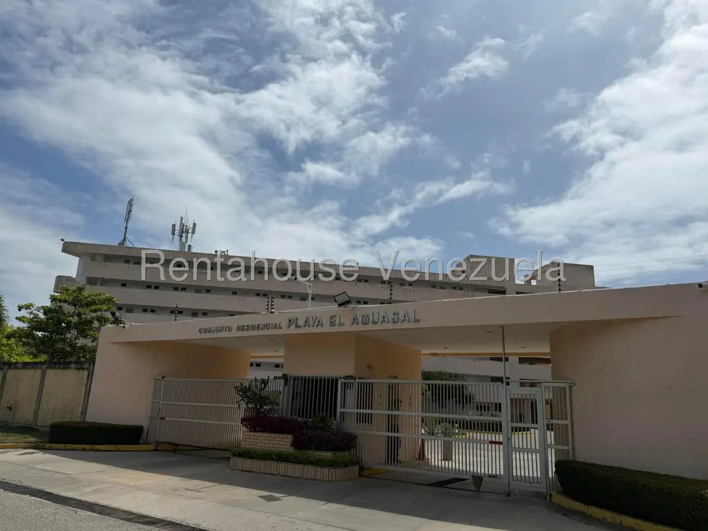 Apartamento en Agua Sal, Higuerote - 1
