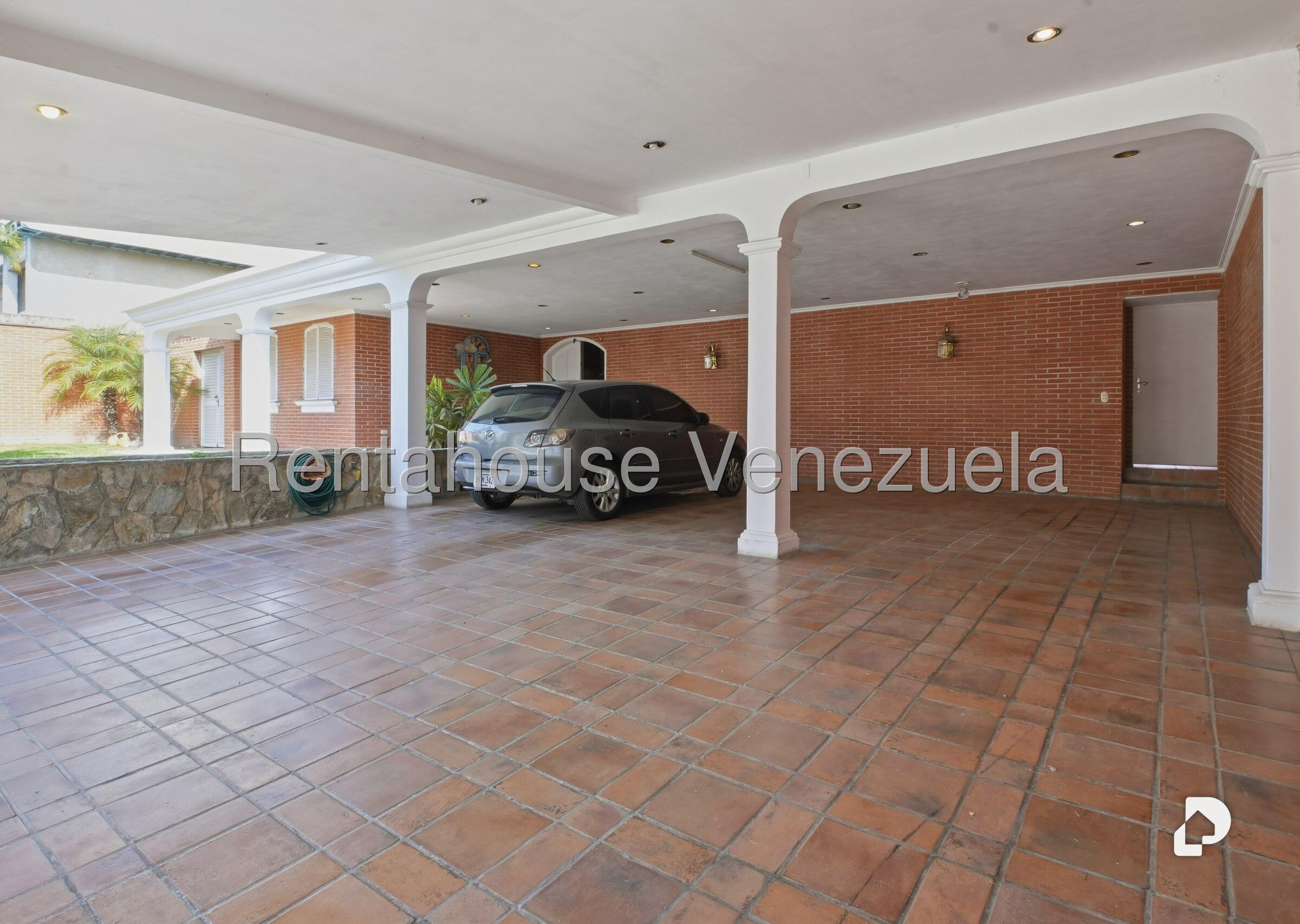 Casa en Los Naranjos (del Cafetal), Caracas – 28