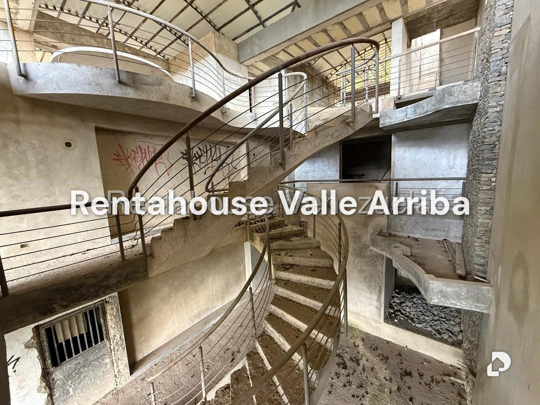 Casa en Alto Hatillo, Caracas – 13