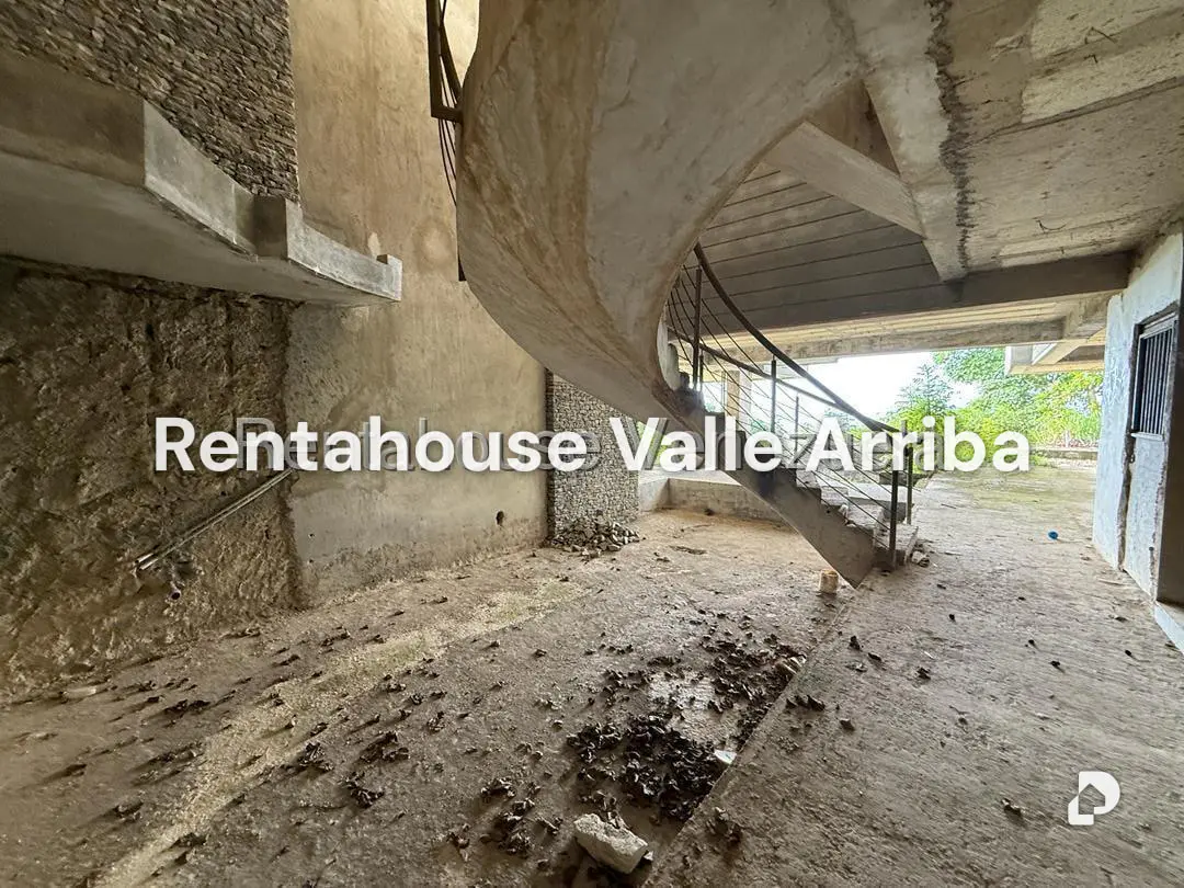 Casa en Alto Hatillo, Caracas – 11