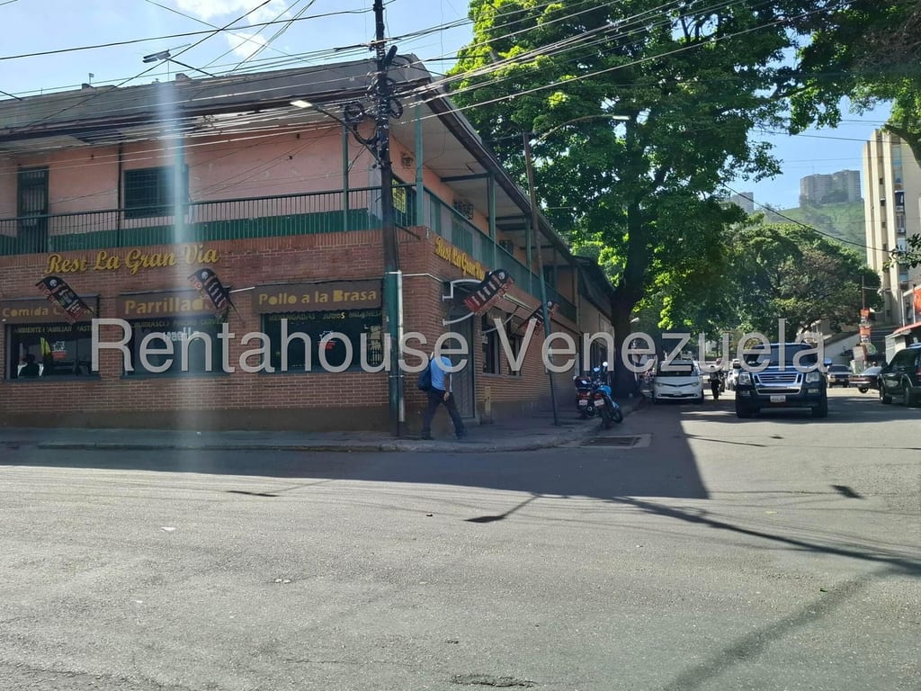 Local comercial en Vista Alegre, Caracas - 1