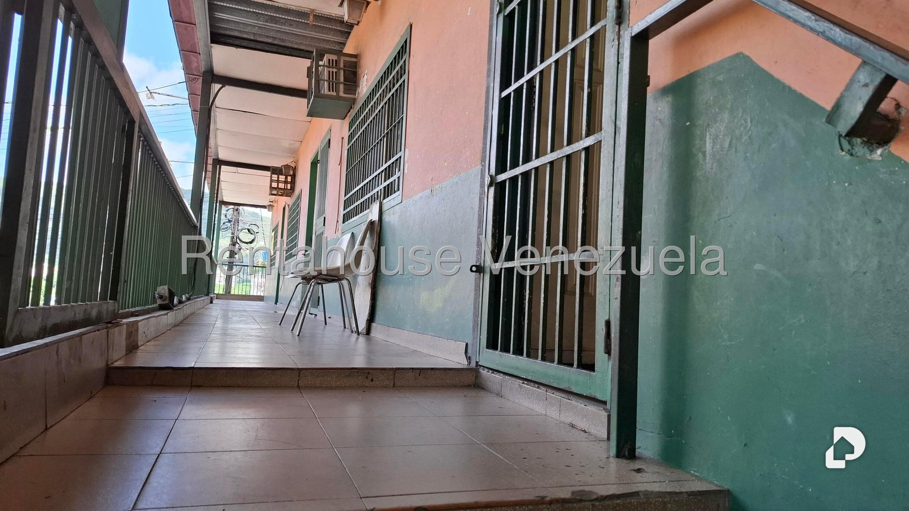 Local comercial en Vista Alegre, Caracas – 9