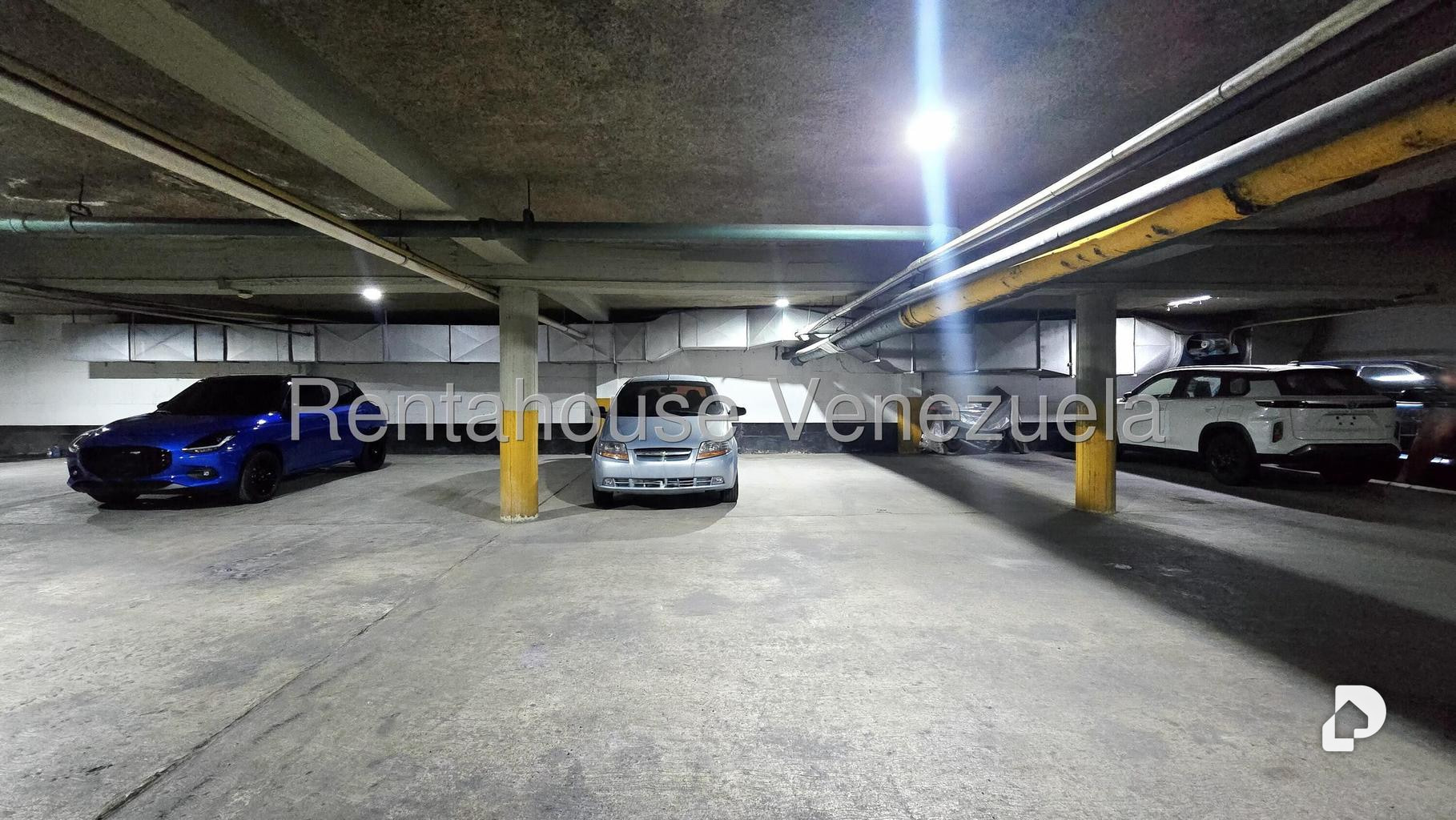 Apartamento en Los Palos Grandes, Caracas – 22