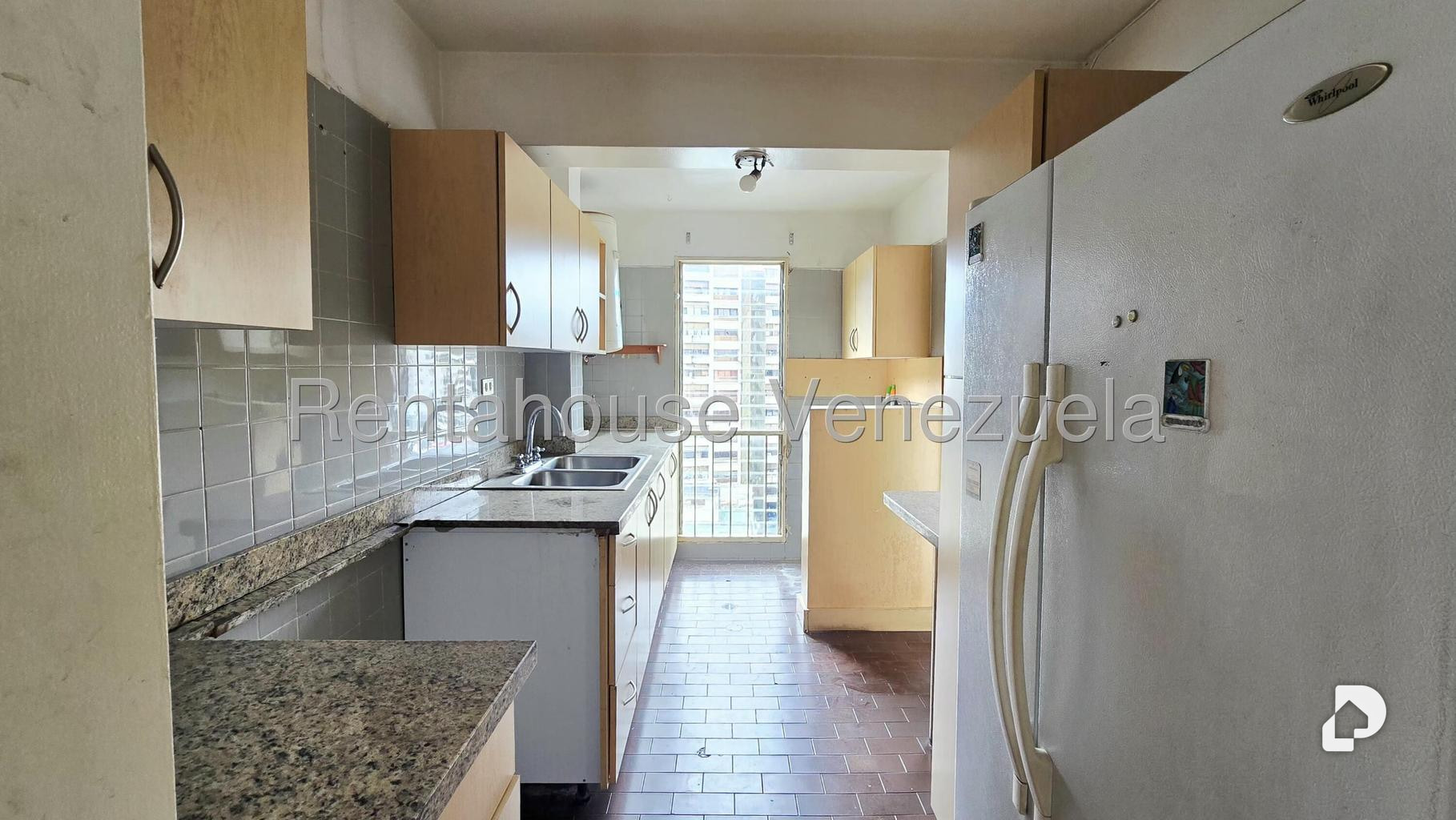 Apartamento en Los Palos Grandes, Caracas – 11