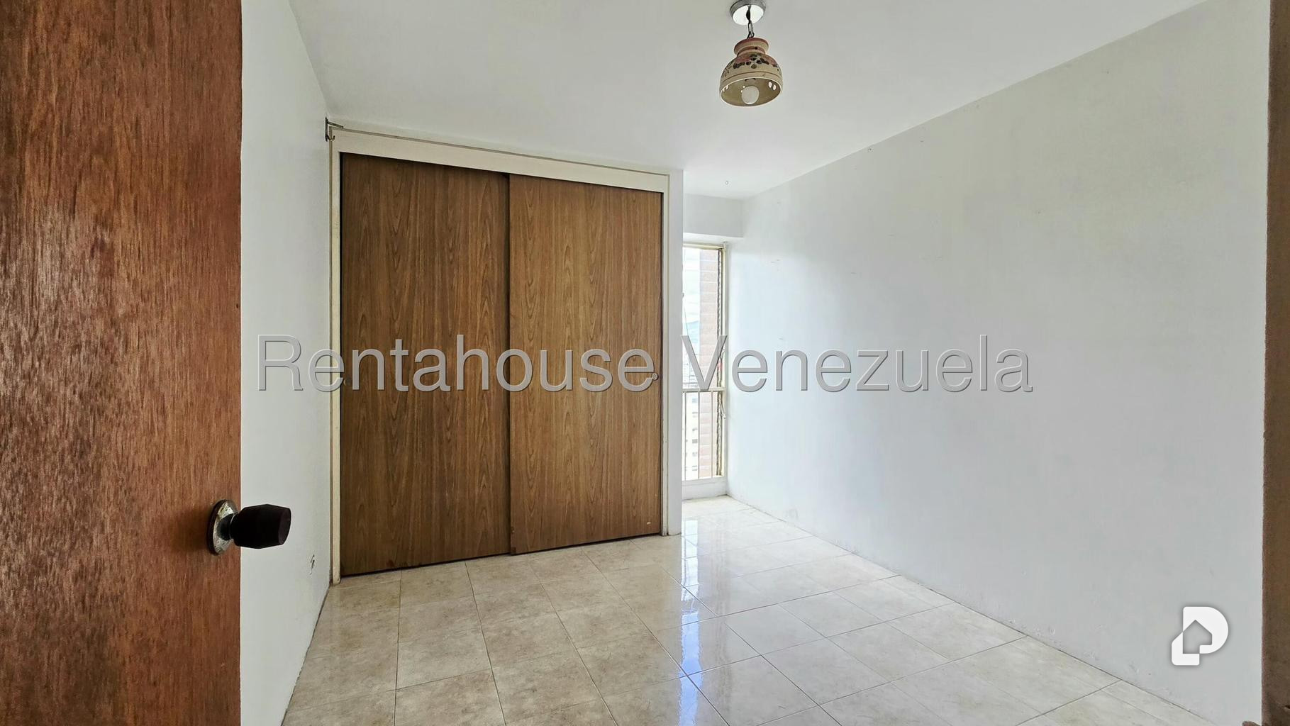 Apartamento en Los Palos Grandes, Caracas – 20