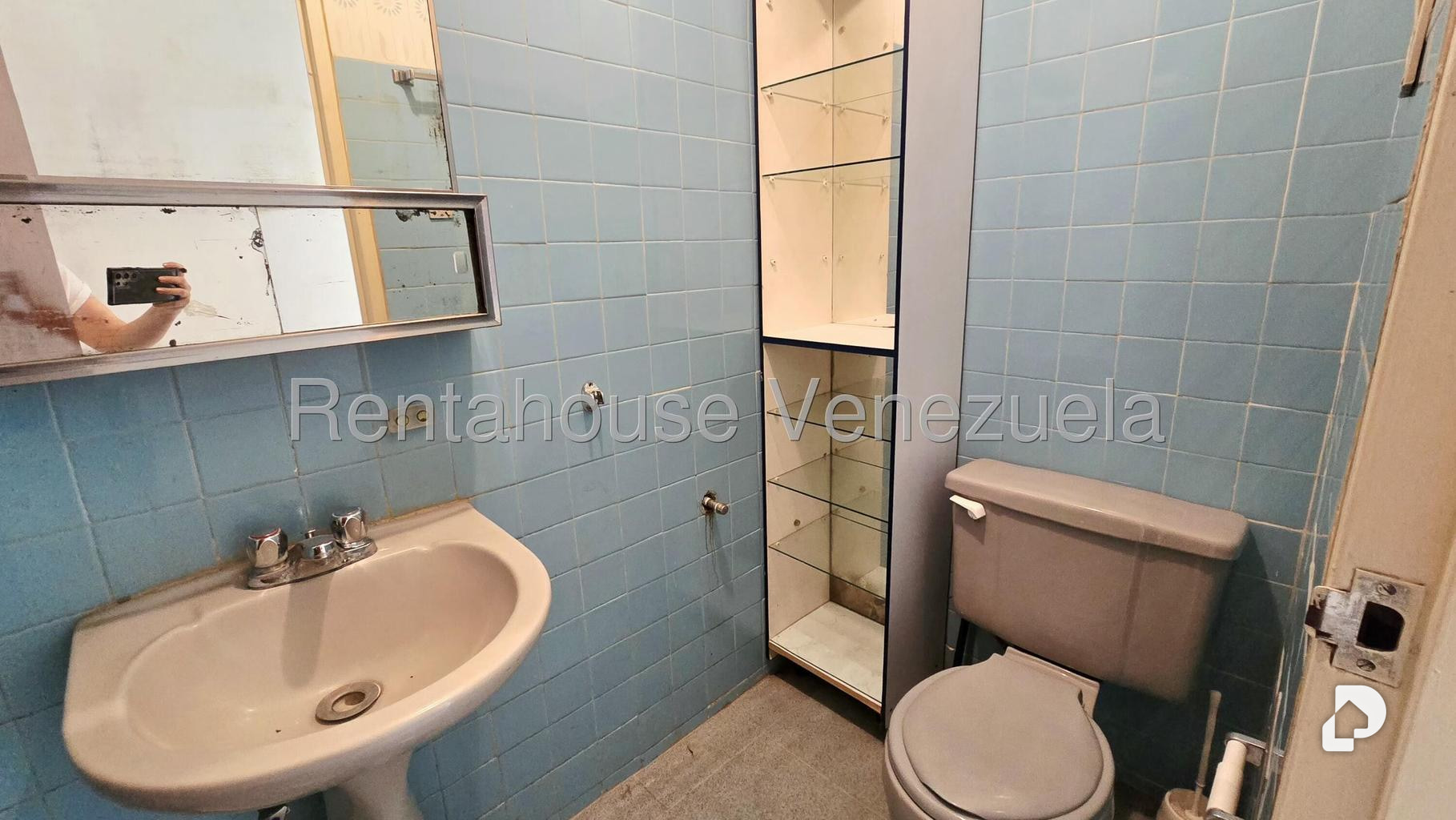 Apartamento en Los Palos Grandes, Caracas – 21