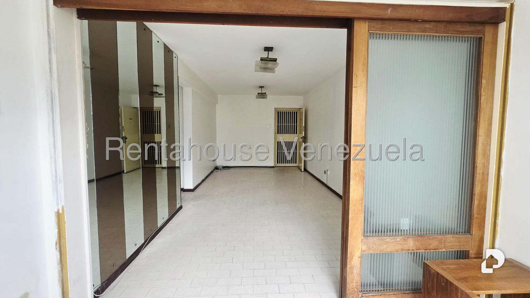 Apartamento en Los Palos Grandes, Caracas – 9