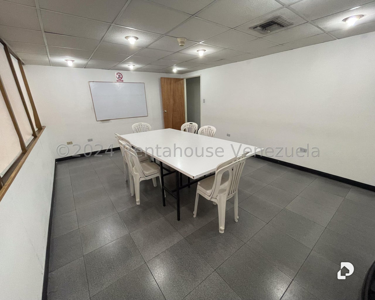 Oficina en Las Delicias de Sabana Grande, Caracas – 12