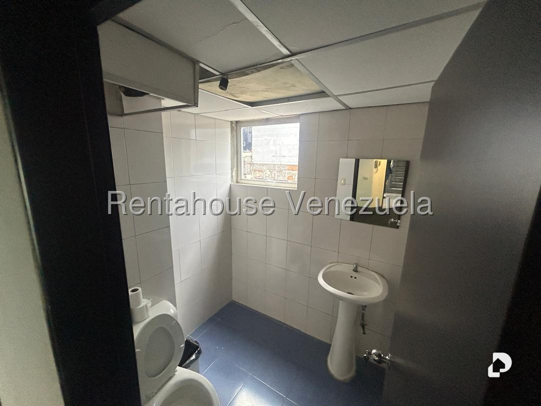 Oficina en Las Mercedes, Caracas – 5
