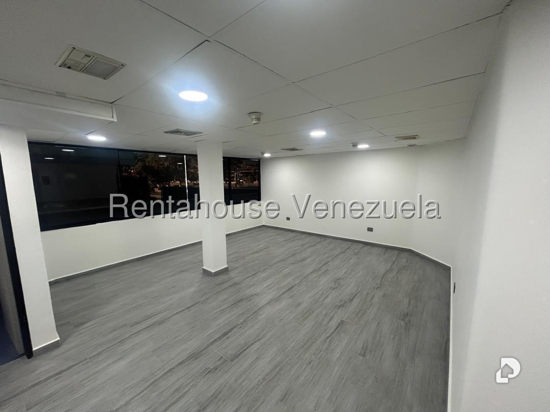 Oficina en Las Mercedes, Caracas – 4