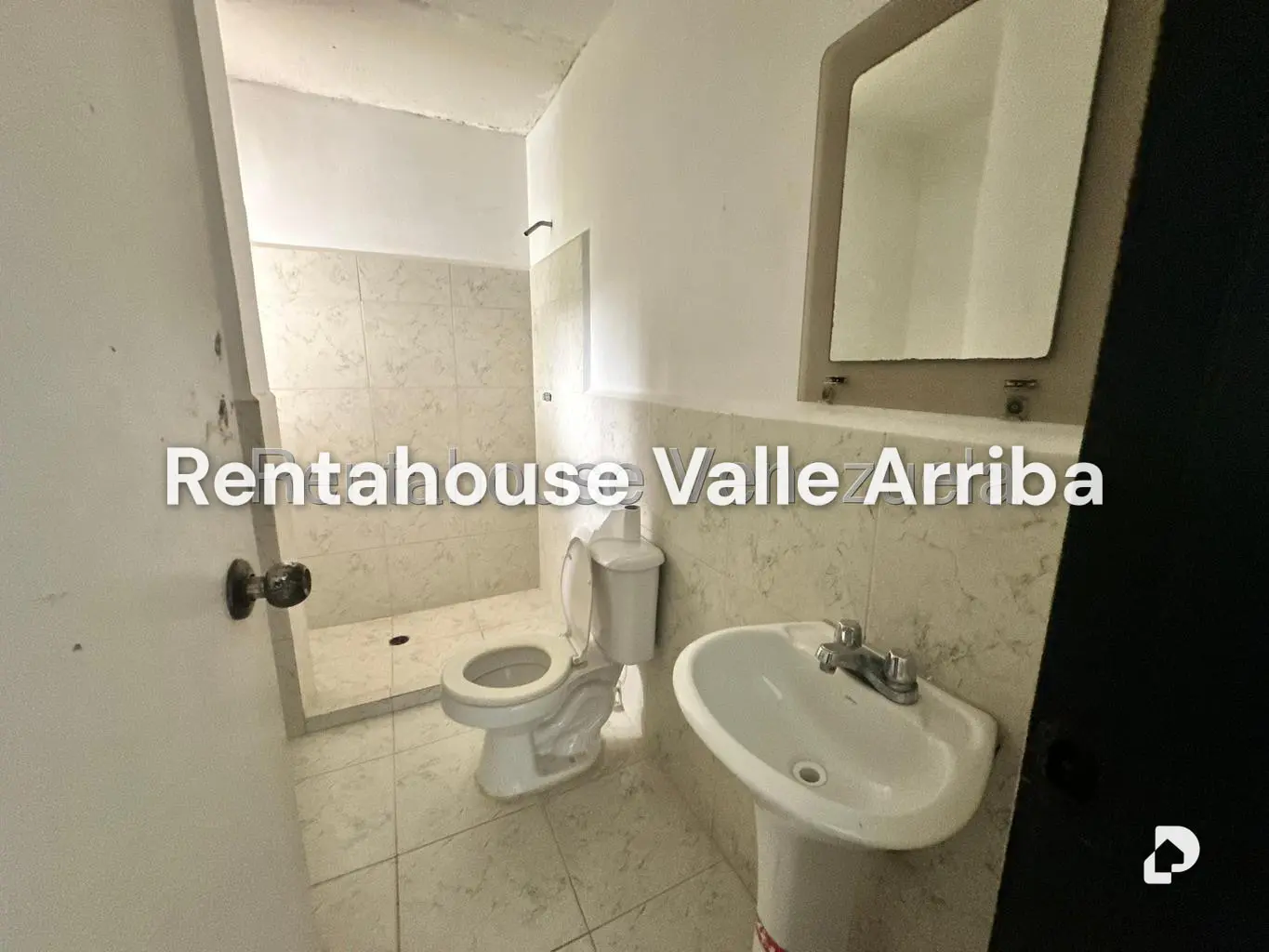 Casa en Los Anaucos, Charallave – 46