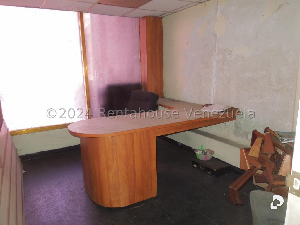 Local comercial en Parroquia Santa Rosalía, Caracas – 14
