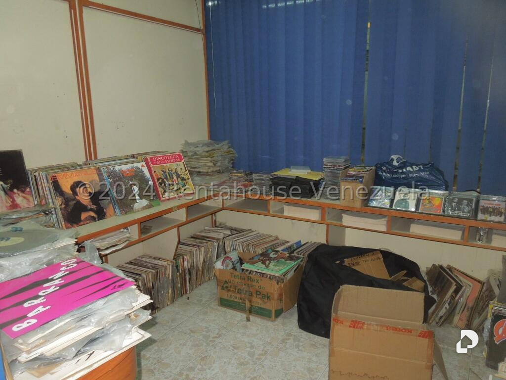 Local comercial en Parroquia Santa Rosalía, Caracas – 8