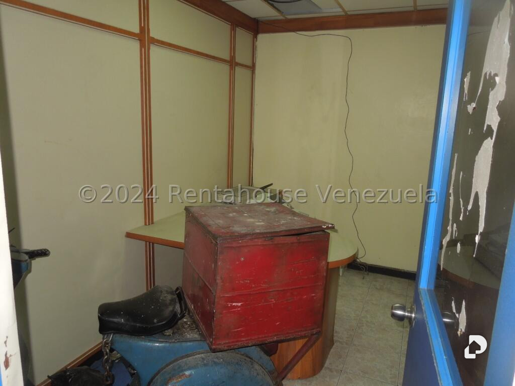 Local comercial en Parroquia Santa Rosalía, Caracas – 9