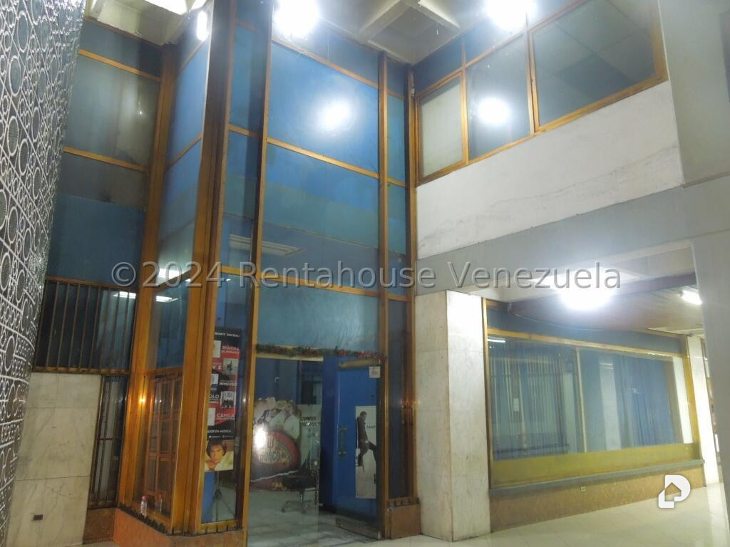 Local comercial en Parroquia Santa Rosalía, Caracas – 4