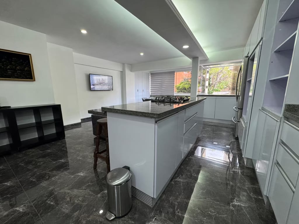Apartamento en Santa Rosa de Lima, Caracas - 1