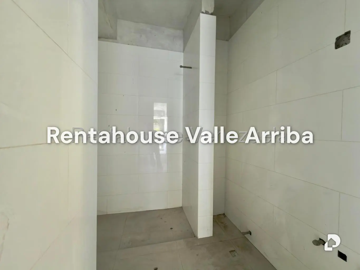 Apartamento en El Rosal, Caracas – 18