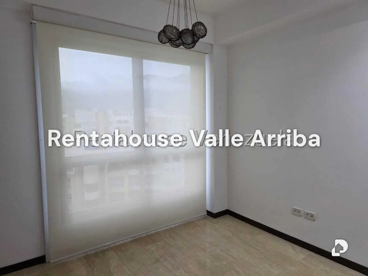 Apartamento en Las Mesetas de Santa Rosa de Lima, Caracas – 17