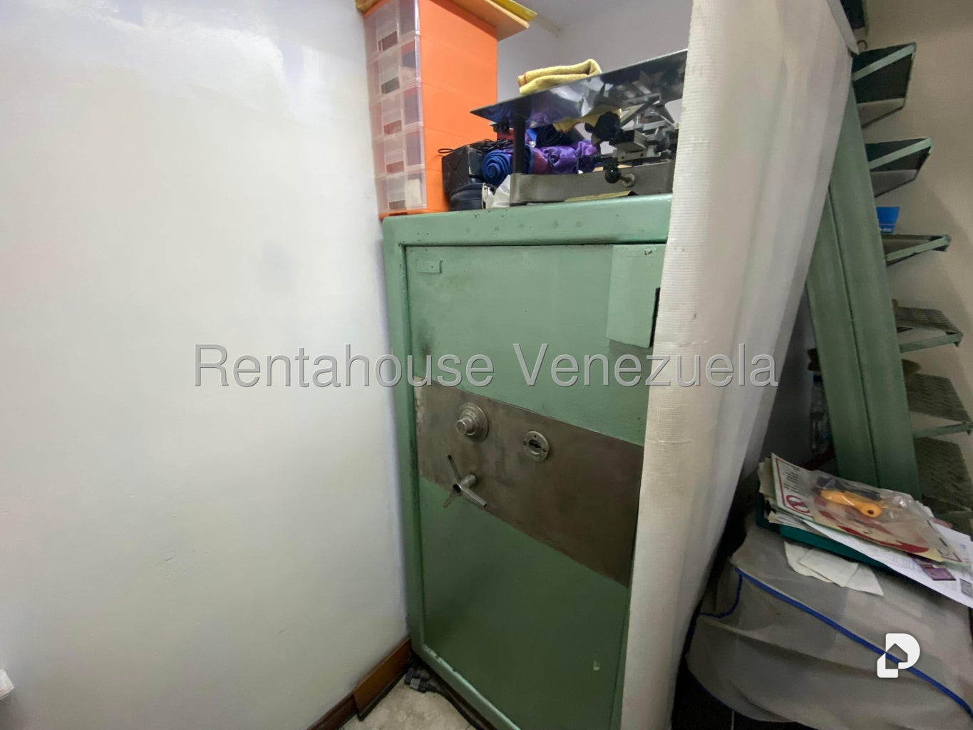 Local comercial en El Paraíso, Caracas – 13