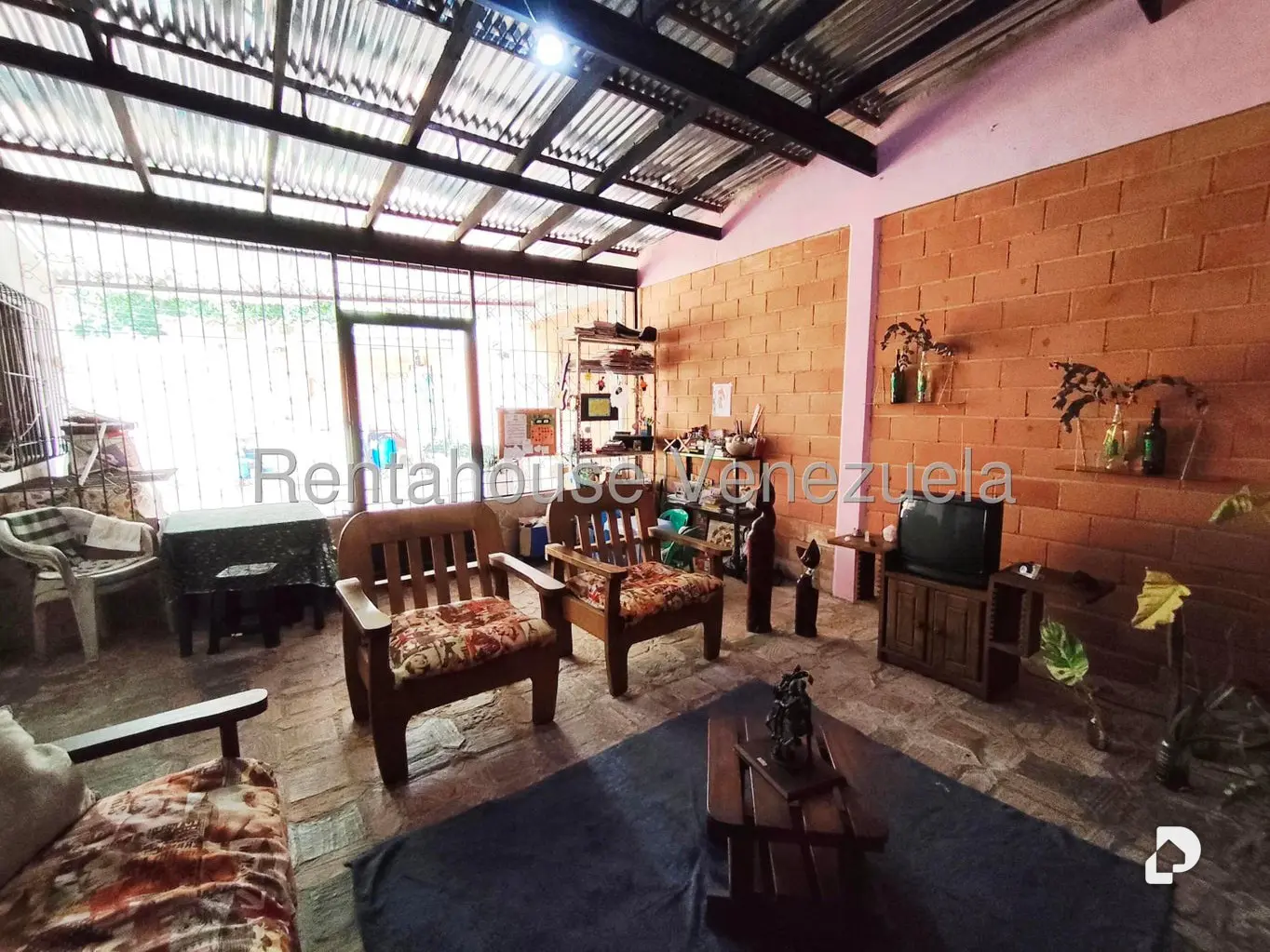 Casa en Barrio Niño Jesus, El Limón – 17