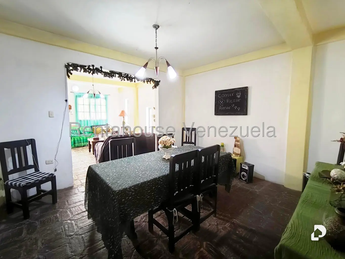 Casa en Barrio Niño Jesus, El Limón – 11