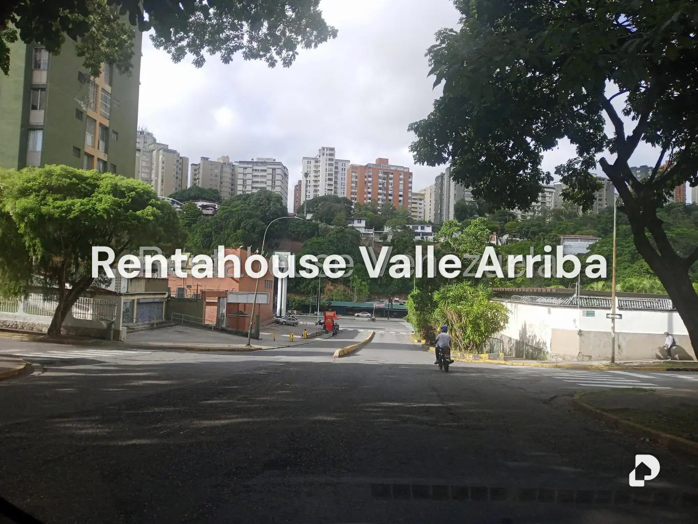 Terreno en El Cafetal, Caracas – 20