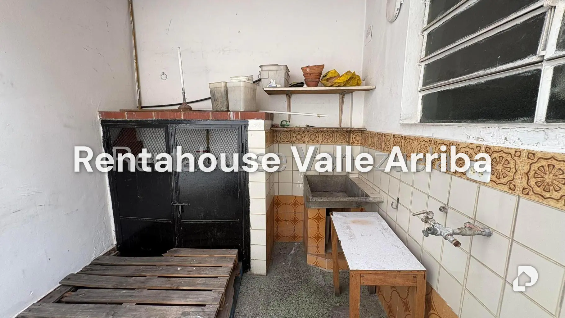 Local comercial en Los Rosales, Caracas – 11