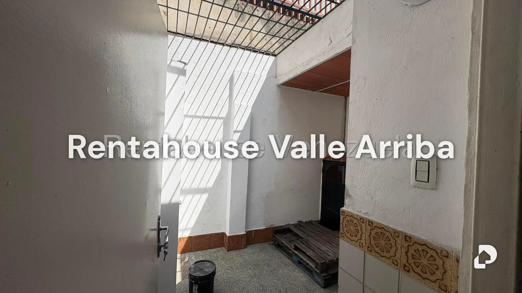 Local comercial en Los Rosales, Caracas – 12