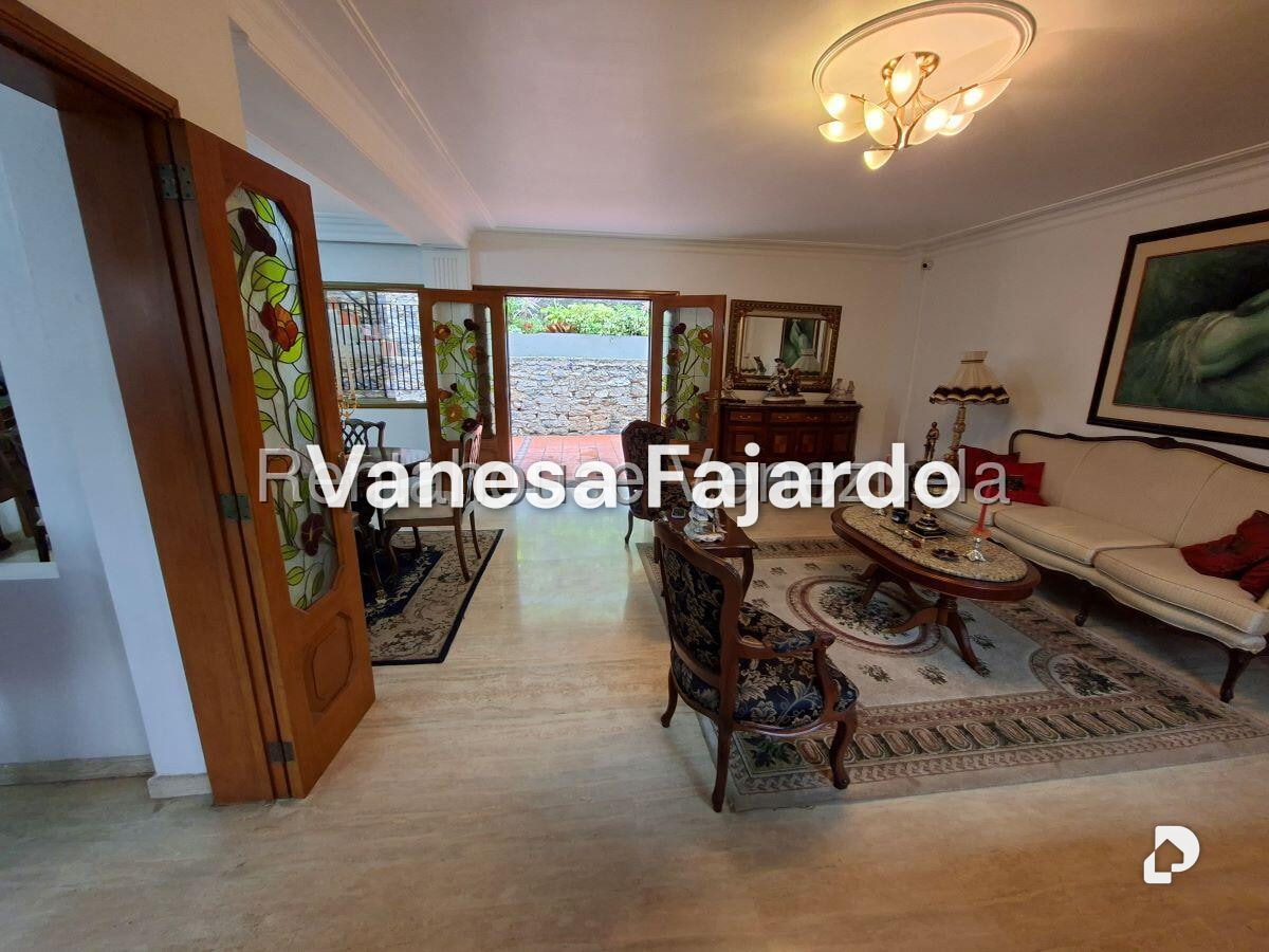 Casa en Lomas de Prados del Este, Caracas – 8