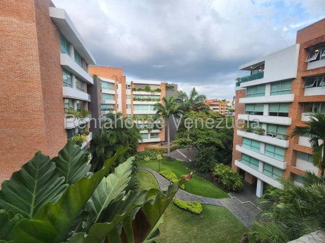 Apartamento en Campo Alegre, Caracas - 1