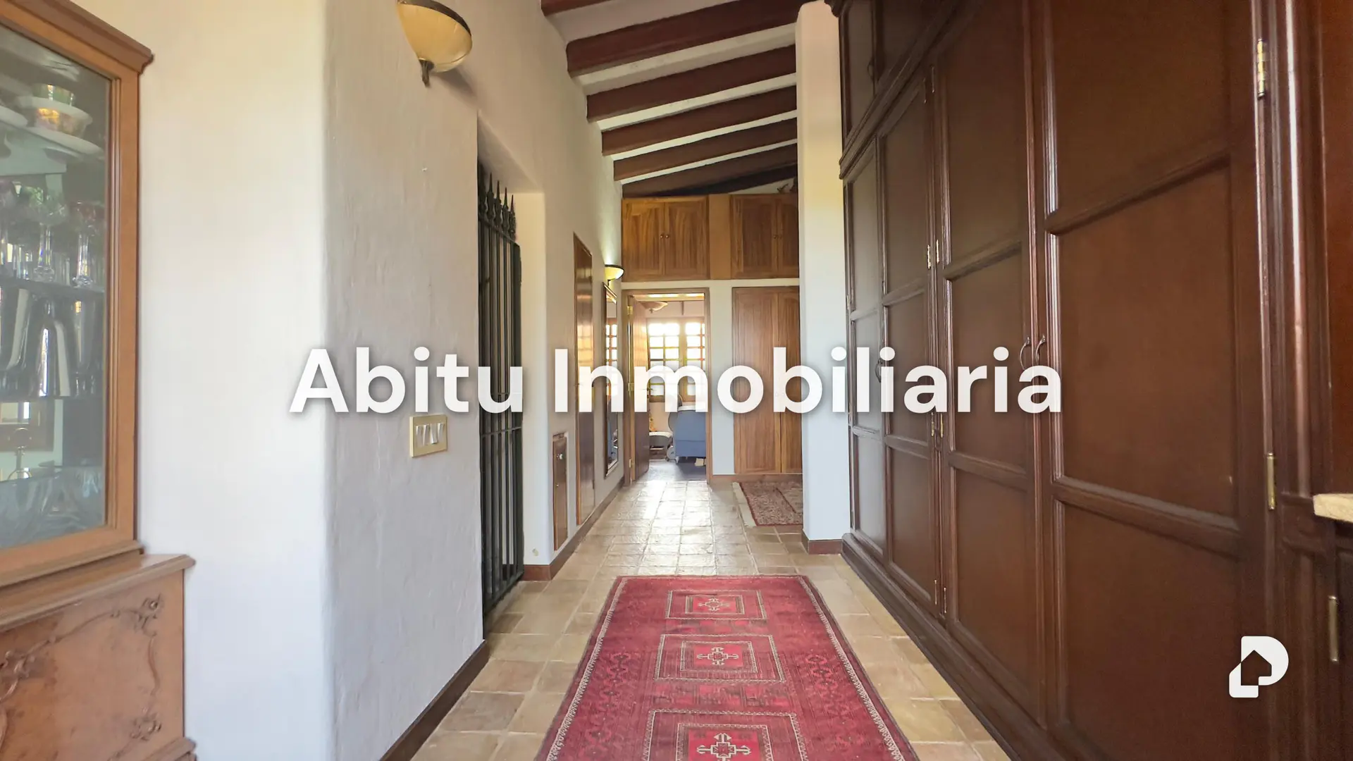 House in La Lagunita, Caracas – 3