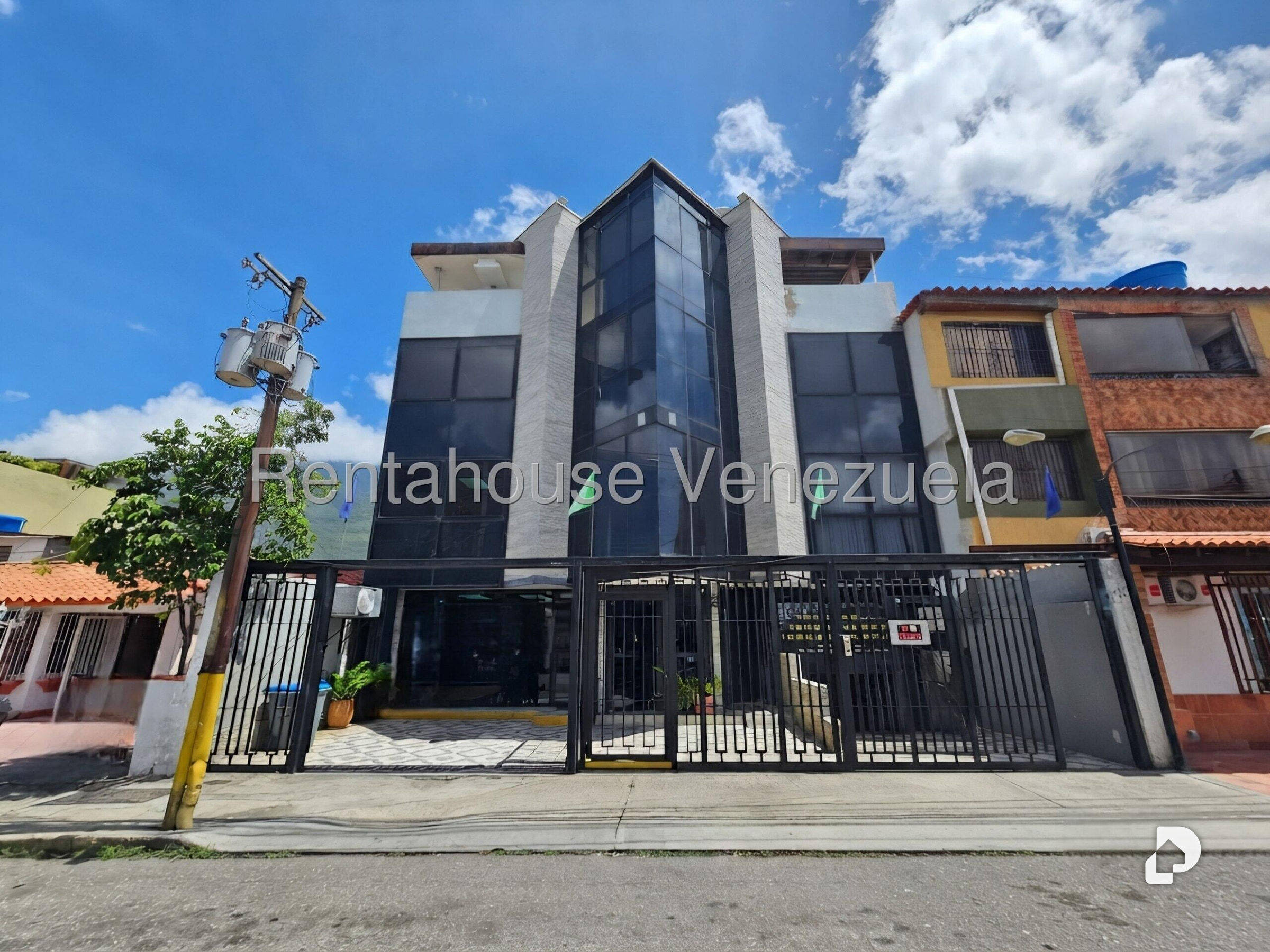 Edificio en Montecristo, Caracas