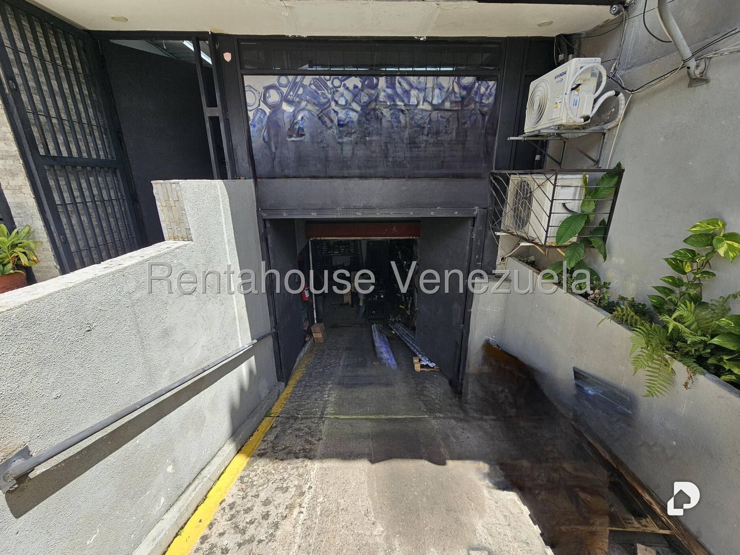 Edificio en Montecristo, Caracas