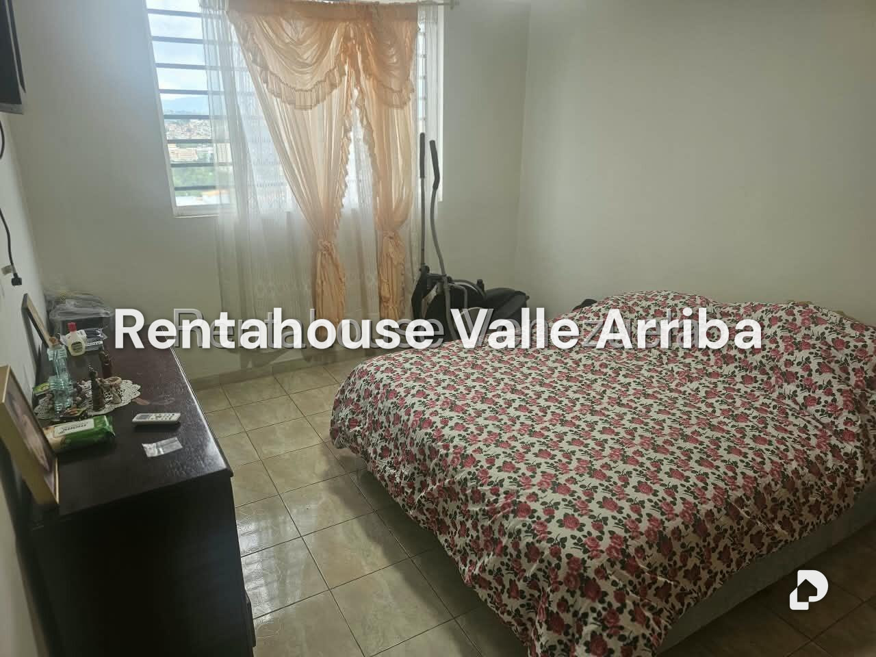 Apartamento en Colinas de La Tahona, Caracas – 17