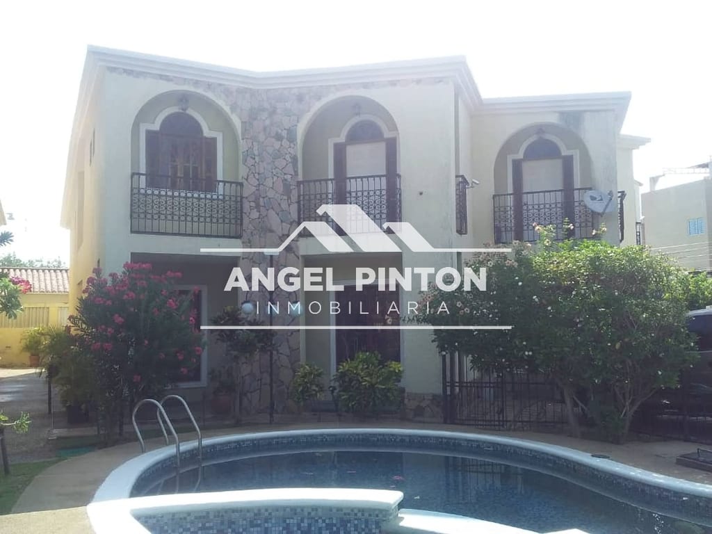 Local comercial en Avenida Baralt, Maracaibo - 1
