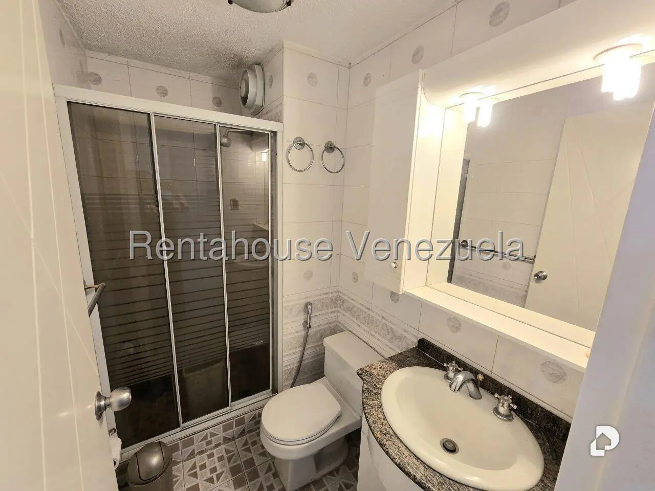 Apartamento en Los Samanes, Caracas – 24