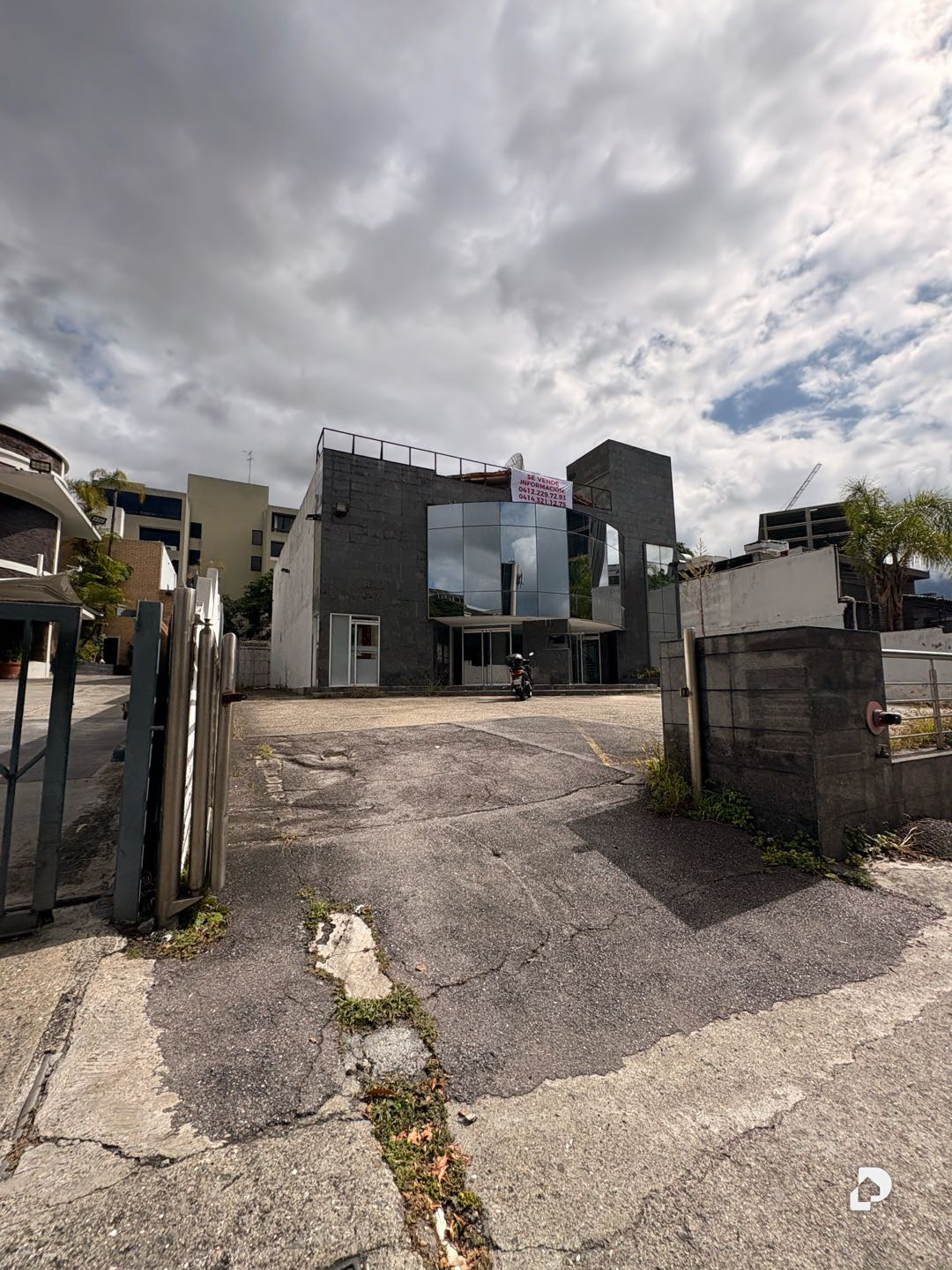 Local comercial en La Castellana, Caracas – 2